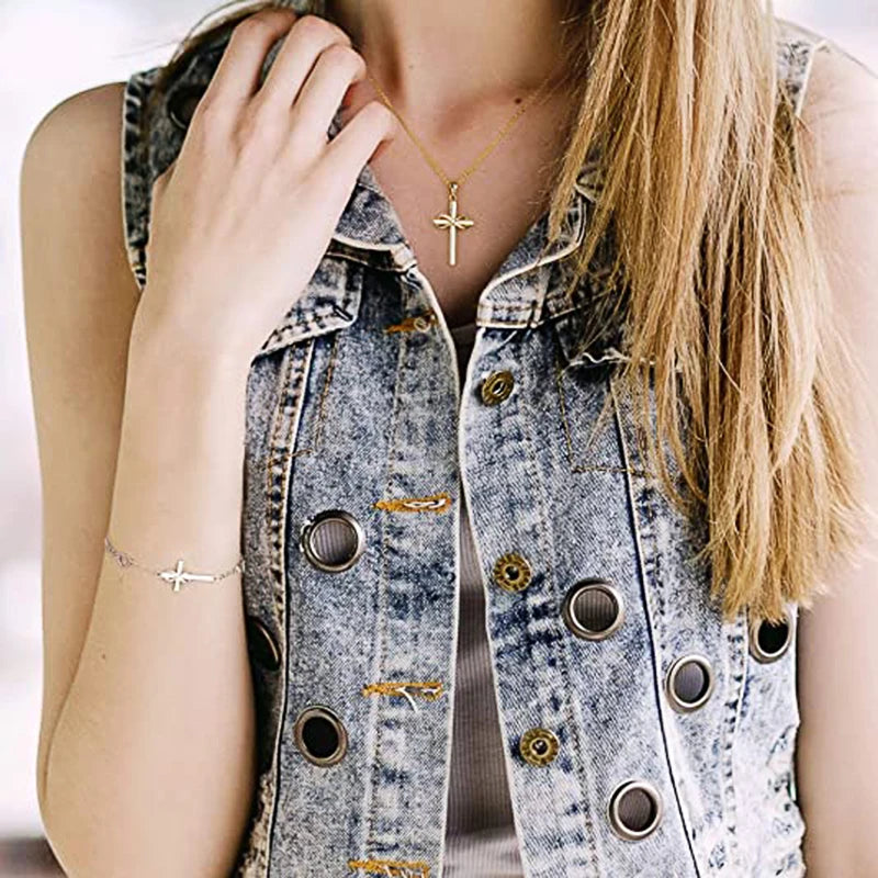 Ketting met oneindig kruis-hanger versierd met kristallen