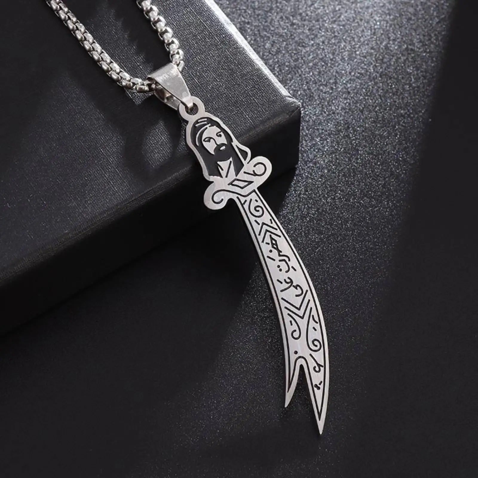 Ketting met hanger van Imam Ali Zulfiqar Arabisch islamitisch moslim zilver