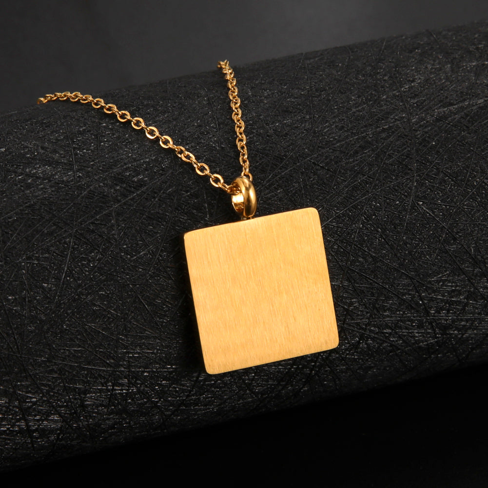 Ketting met hanger van Joodse gebeden in Hebreeuwse letters Ana b'Koach