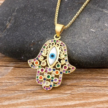 Halsketting met hanger ter bescherming tegen het boze oog en multicolor Fatma-hand 