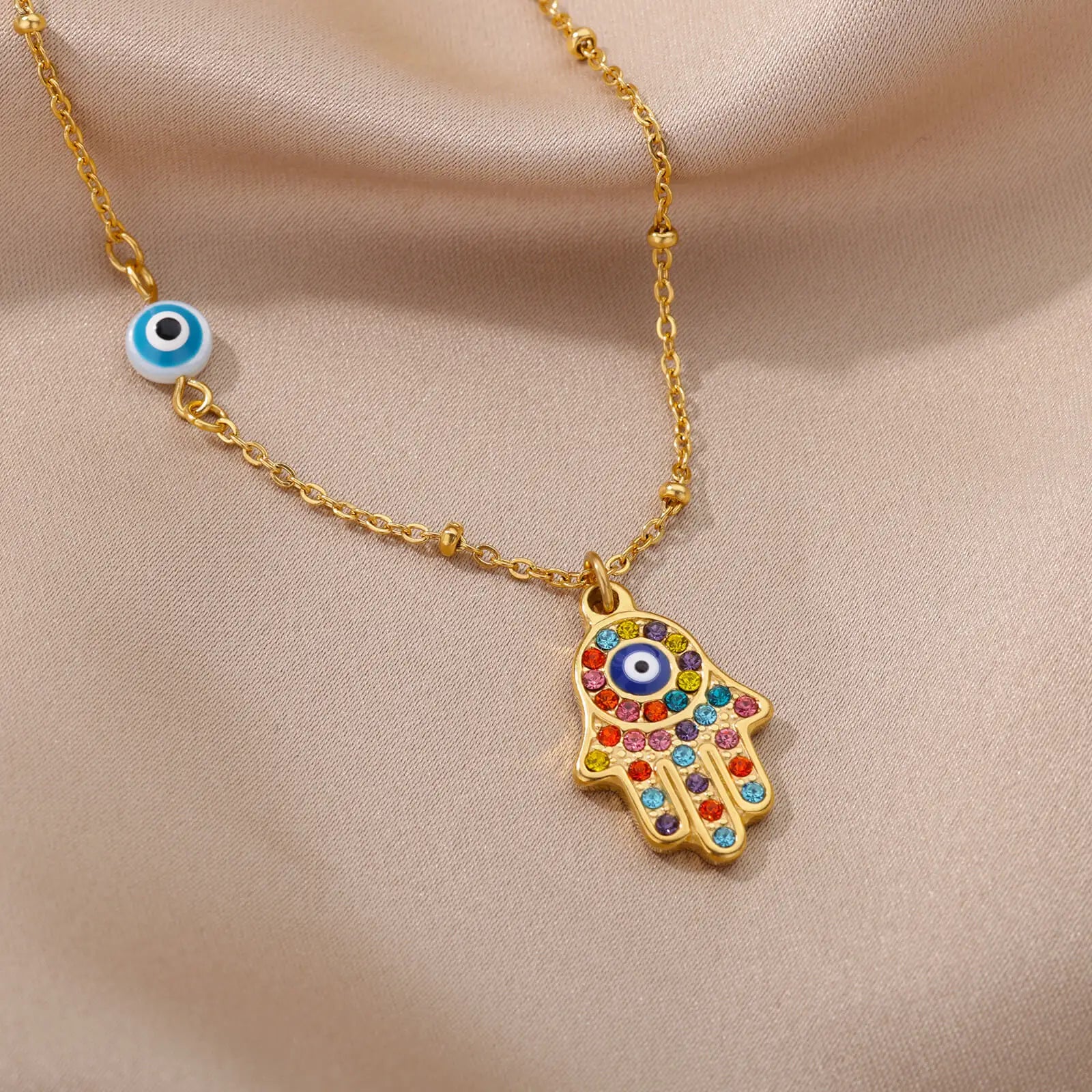 Halsketting met hanger ter bescherming tegen het boze oog en multicolor Arabische Fatma-hand goud