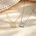 Ketting met hanger van de heilige tempel van Jeruzalem, het Joodse "Beit Hamikdash" in goud