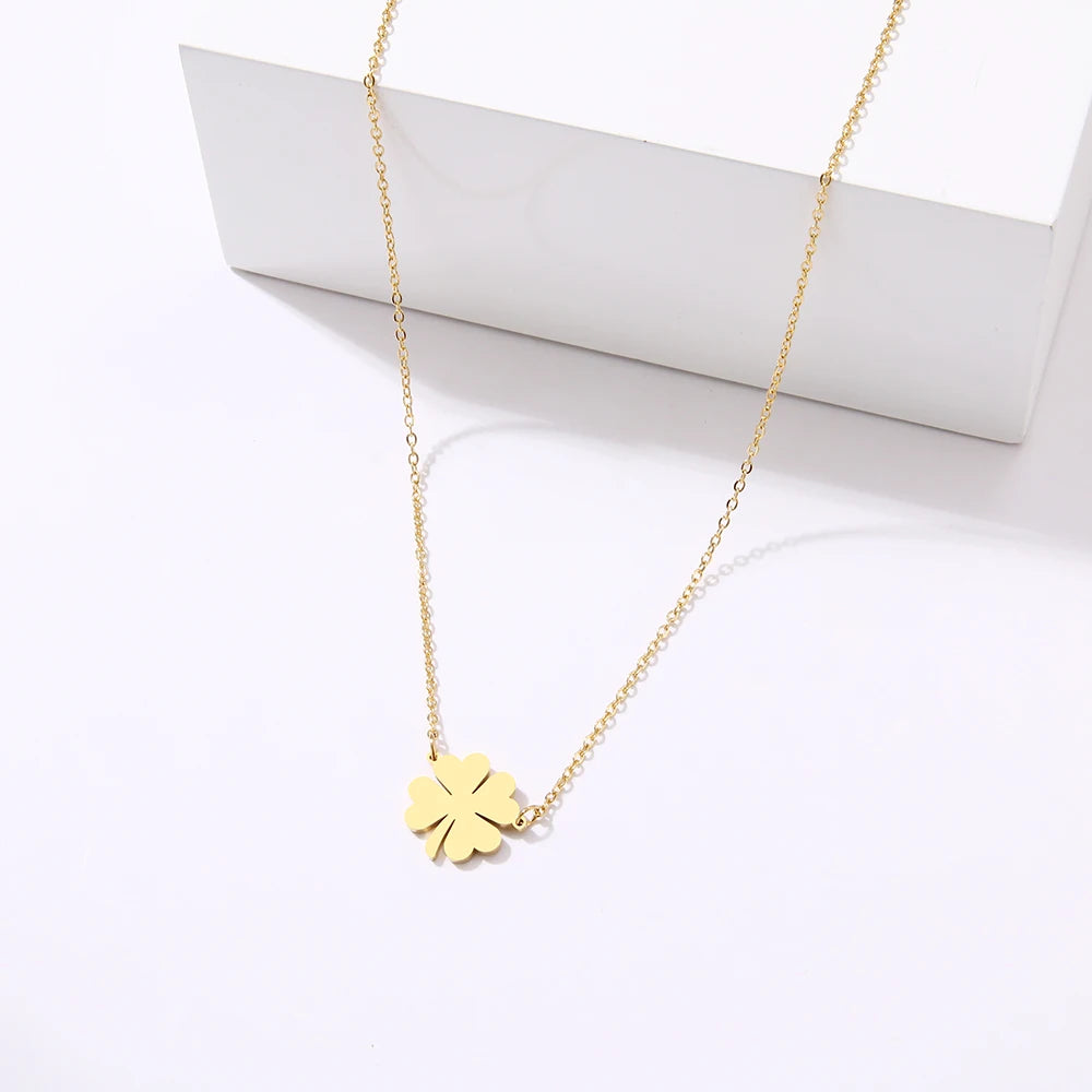 Collier avec Pendentif en Feuille de Trèfle Porte Bonheur or
