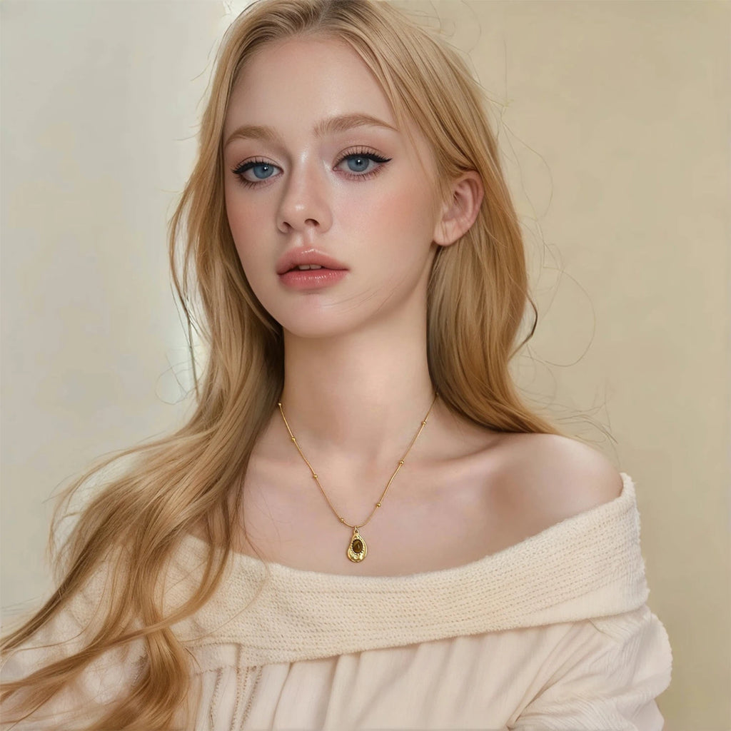 Ketting met waterdruppelvormige hanger van natuurlijke tijgeroogsteen