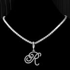 Chokerketting met initiaalhanger en strass r