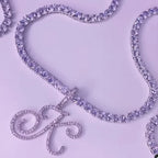 Chokerketting met initiaalhanger en strass k