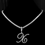 Chokerketting met initiaalhanger en strass x