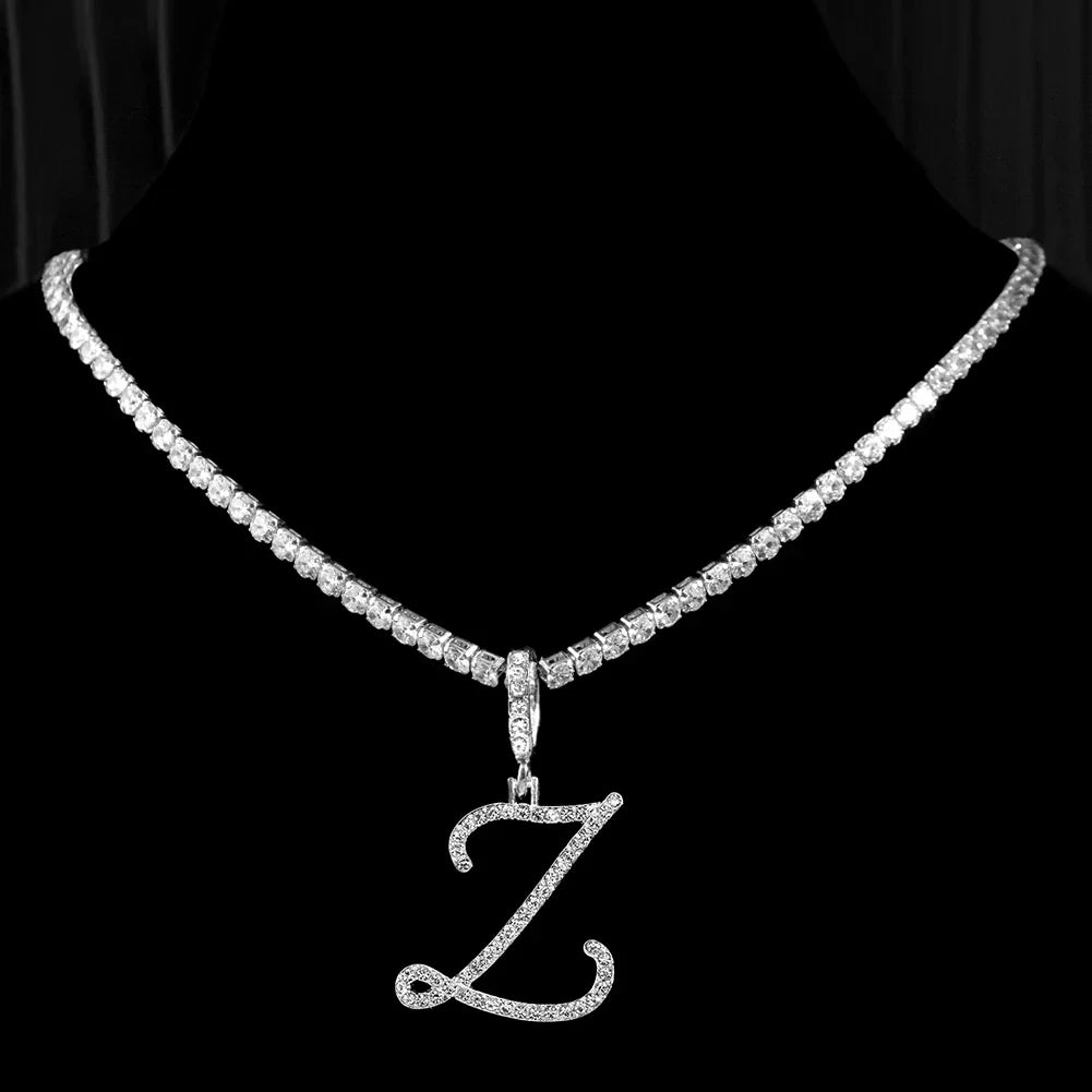 Chokerketting met initiaalhanger en strass z