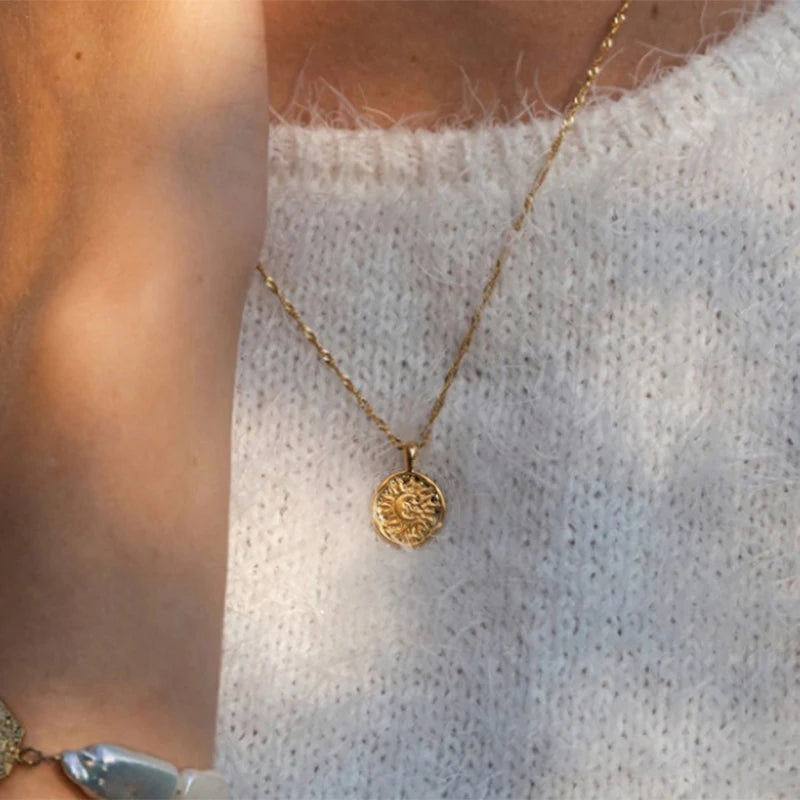 Collier avec Pendentif Lune pour Femme or