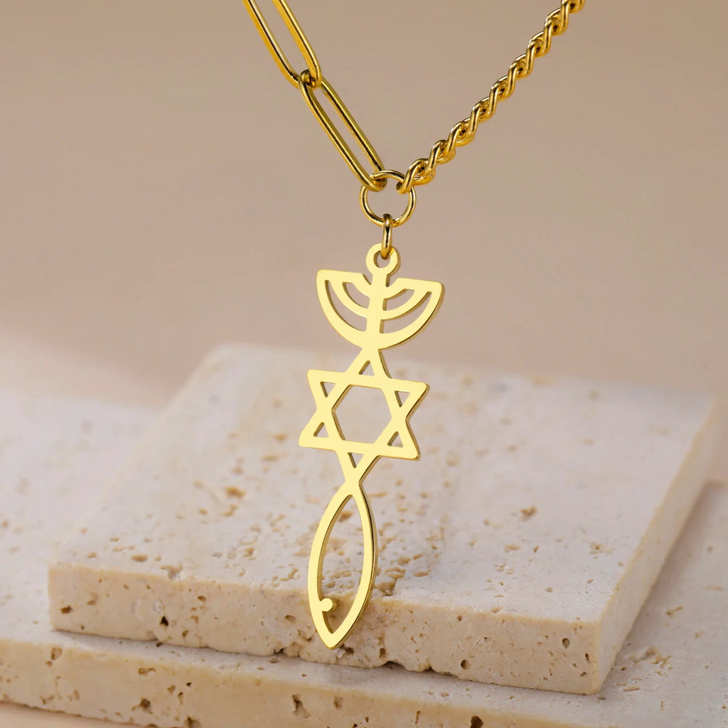 Ketting met Messiaanse Menorah hanger en de Davidster goud