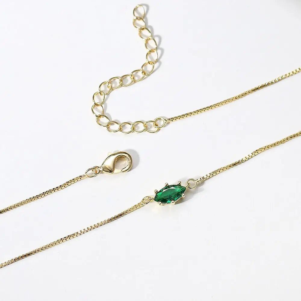 Ketting met oogvormige hanger met geboortesteen