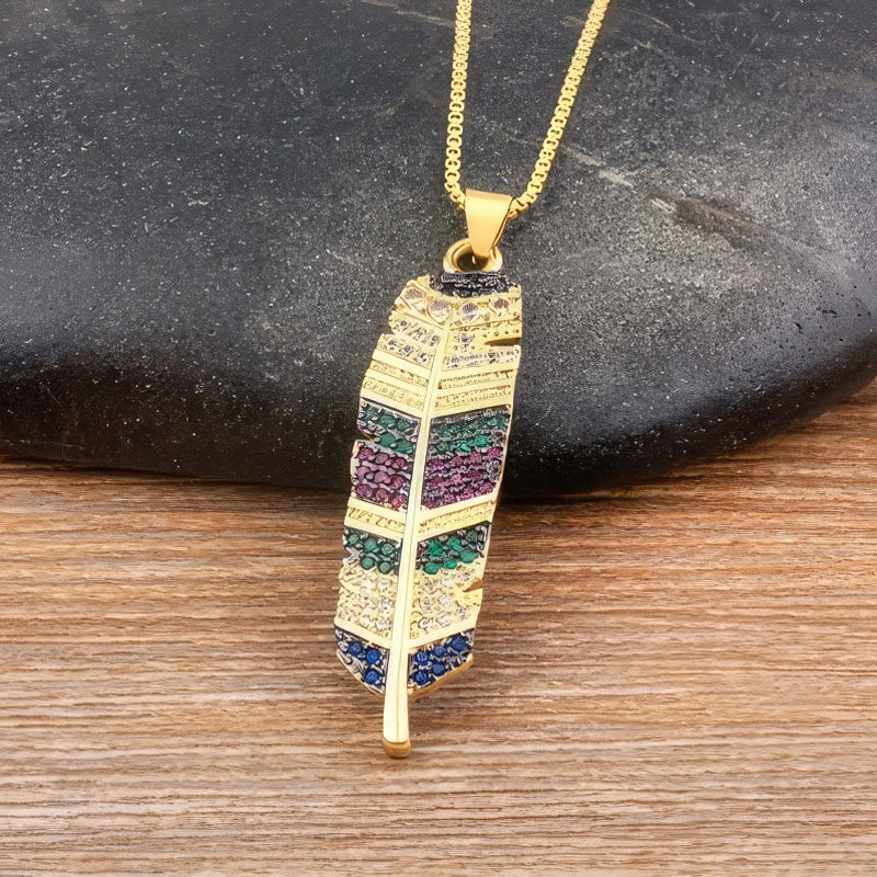 Ketting met Veer Hanger en Zirkonia 