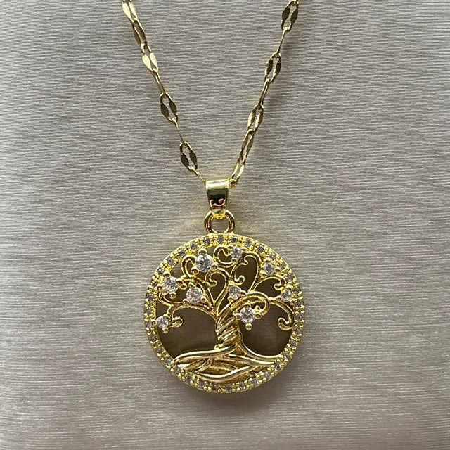 Ketting met ronde hanger levensboom bezet met kristallen