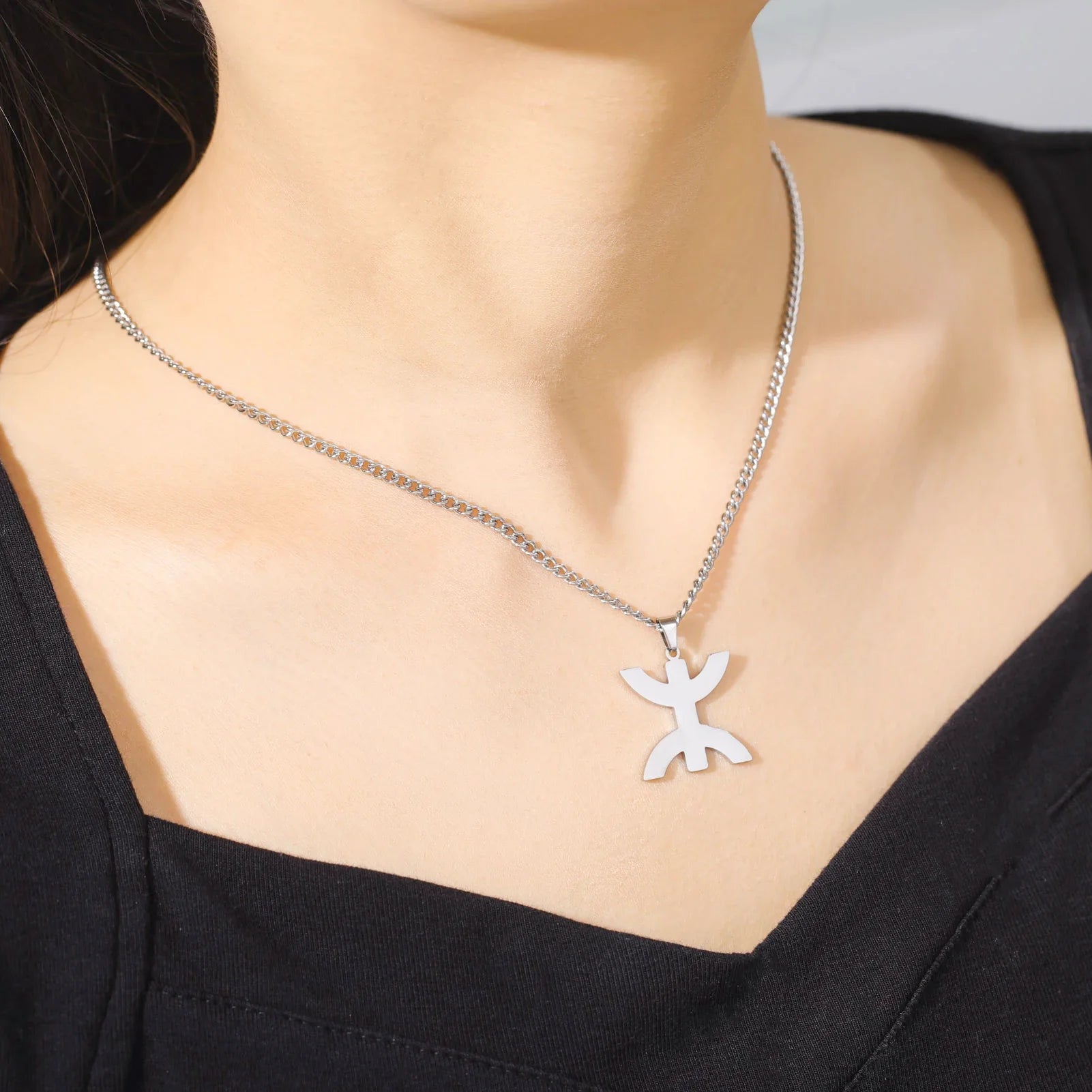 Halsketting met symbolische Berberse "yaz" Arabische hanger voor dames zilver