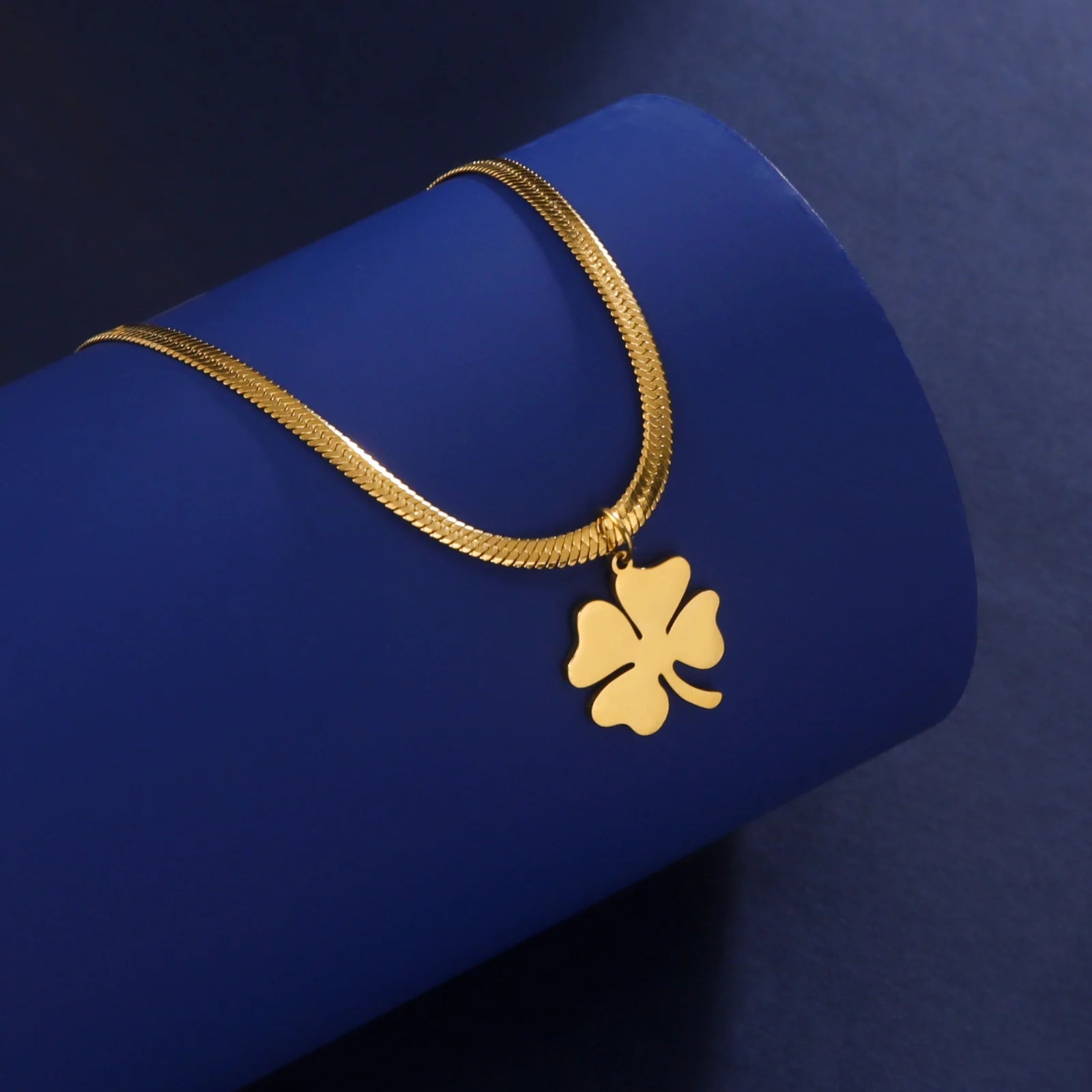 Collier avec Pendentif Trèfle à 4 Feuilles Porte Bonheur or