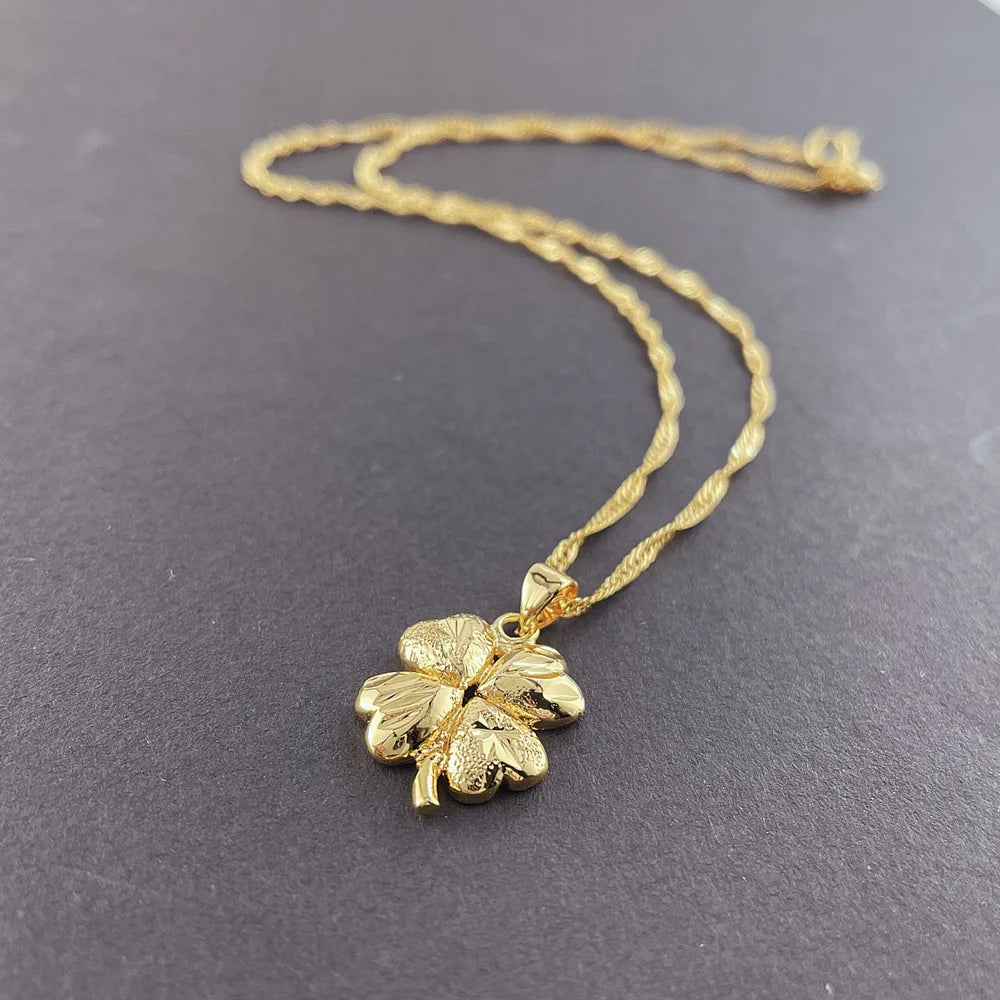 Collier avec Pendentif Trèfle à 4 Feuilles pour Femme