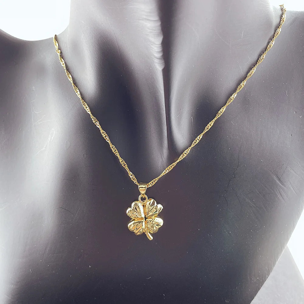Collier avec Pendentif Trèfle à 4 Feuilles pour Femme
