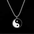 Collier avec Pendentif Yin Yang Noir et Blanc