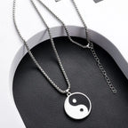 Collier avec Pendentif Yin Yang Noir et Blanc