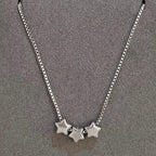 Halsketting met drievoudige sterhangers zilver