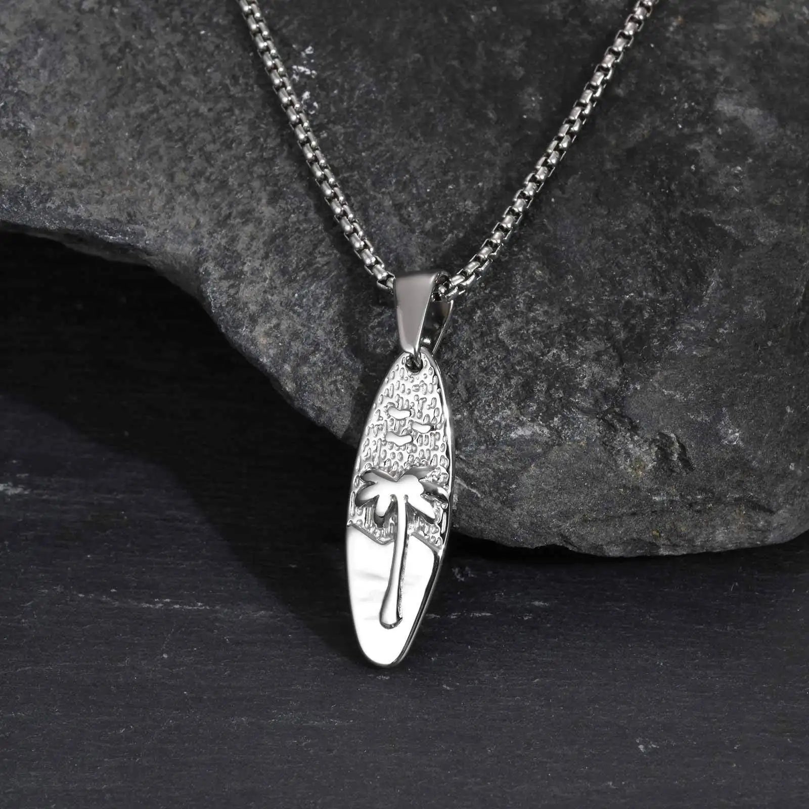 Ketting met kleine palm- en zeehanger in zilver
