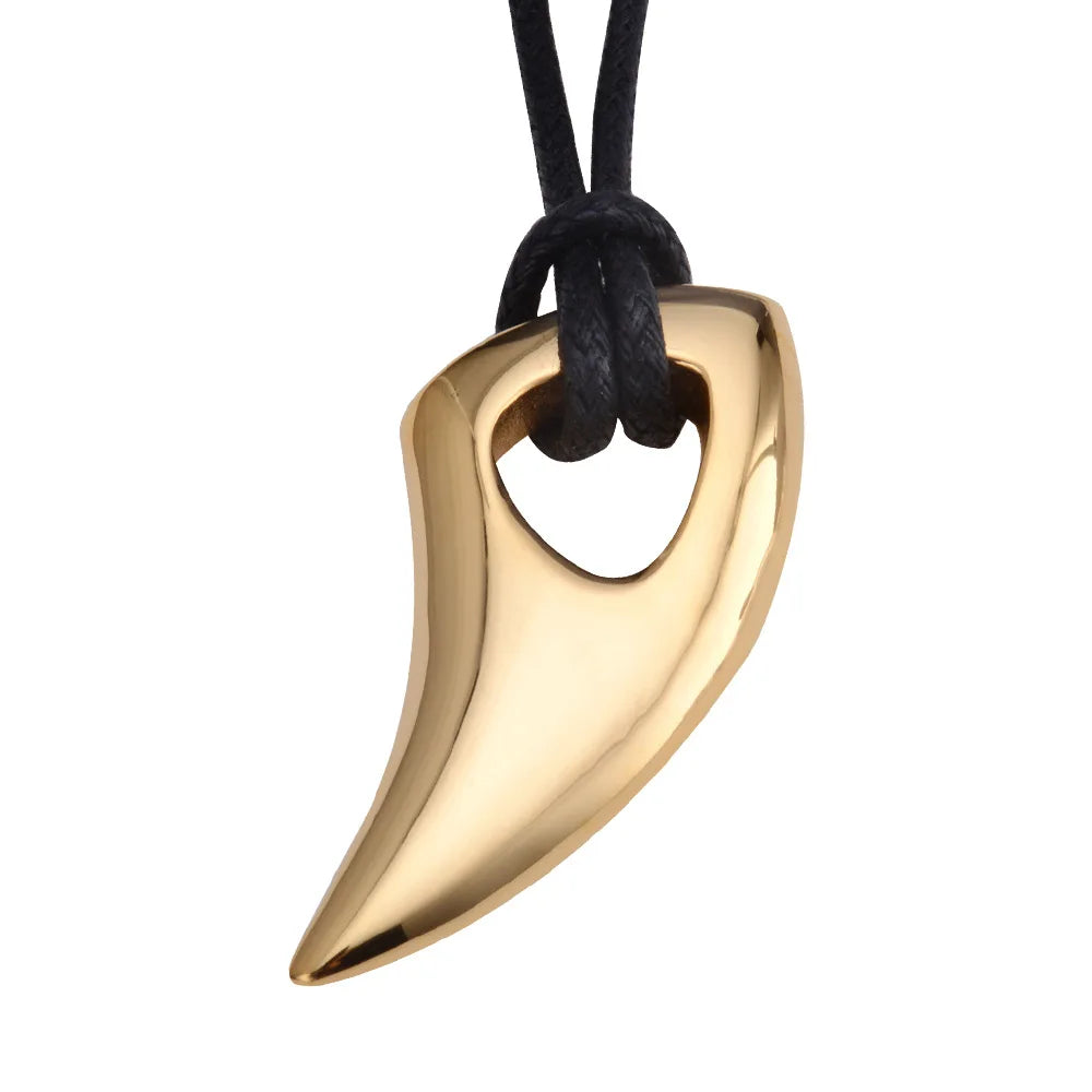 Koordketting met gouden haaientand hanger