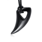 Koordketting met zwarte haaientand hanger