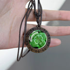 Koordketting met een houten hanger ingelegd met een klavertjevier