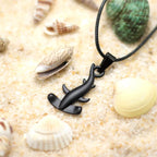 Ketting met koord en zwarte hamerhaai hanger