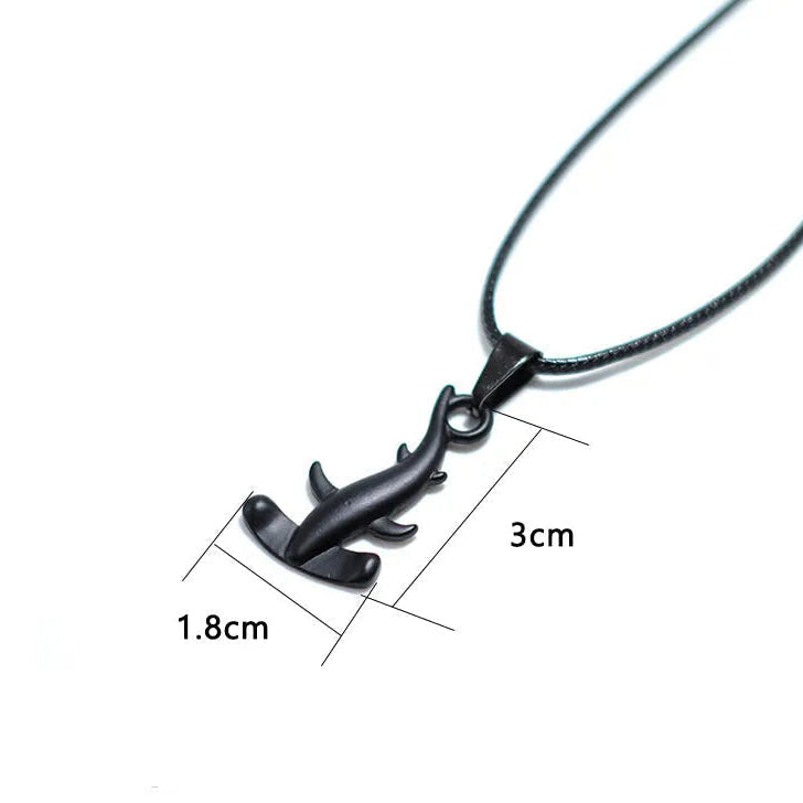Ketting met koord en zwarte hamerhaai hanger