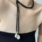 Collier de Charme avec Pendentif perles noir