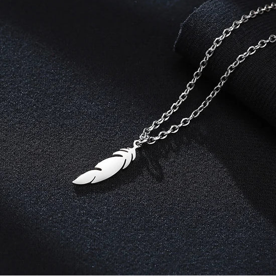 Discrete ketting en veerhanger voor heren