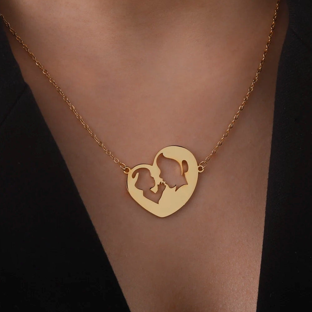 Ketting en zijn hanger "mama en haar baby"