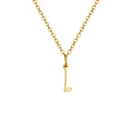 Damesketting met hanger met initiaalletter en hart i