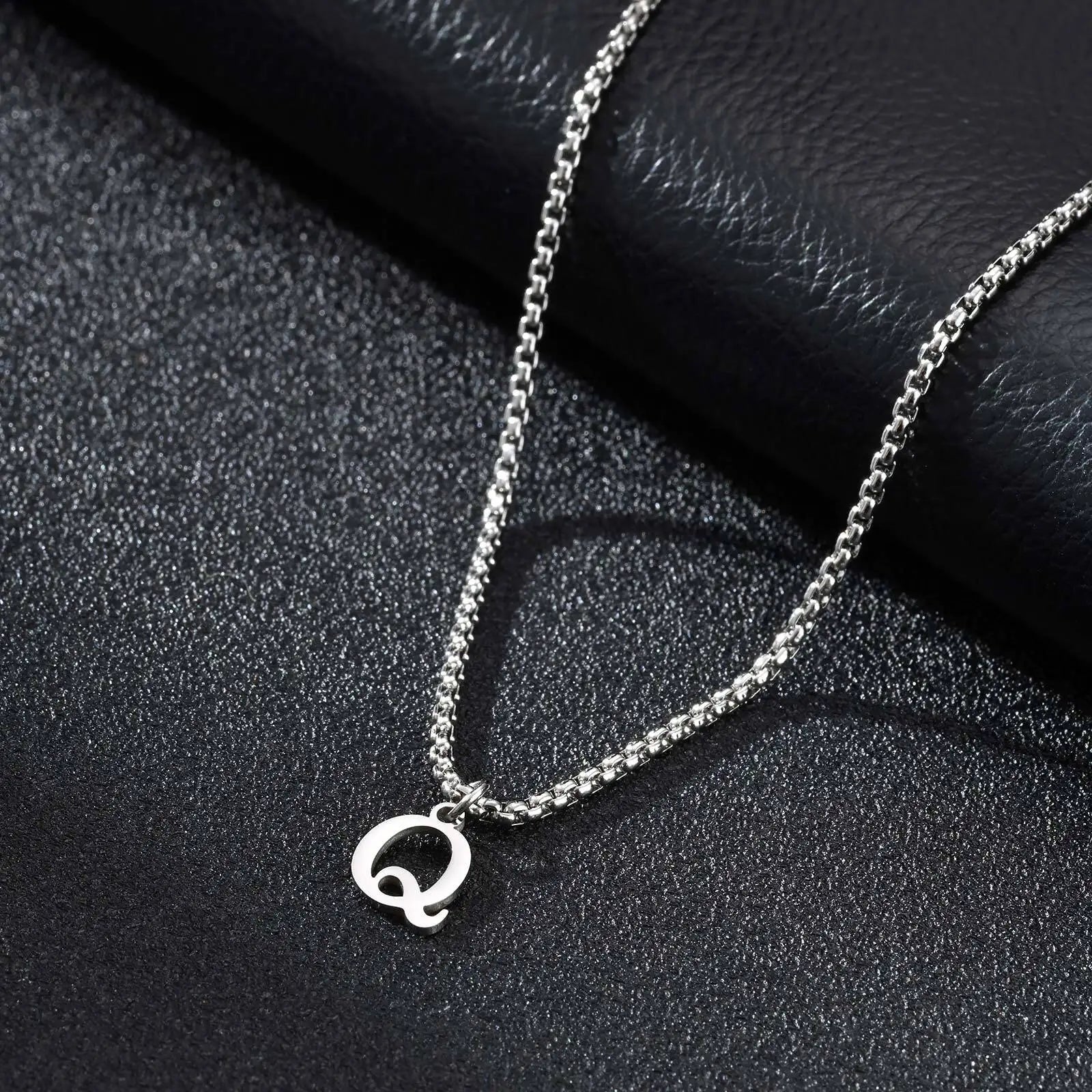 Herenketting met letterhanger q