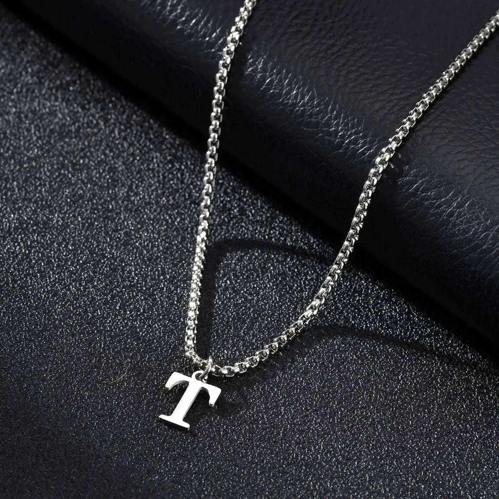 Herenketting met letterhanger t