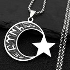 Herenketting "türk" in Göktürk-runen: zilveren maansikkel en ster