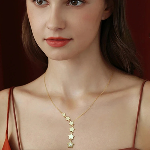 Collier Pendentif à Etoiles Multiples