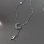 Collier Pendentif avec Lune en Zircon et Etoiles
