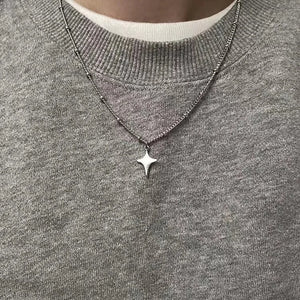 Collier Pendentif Etoile pour Homme 1