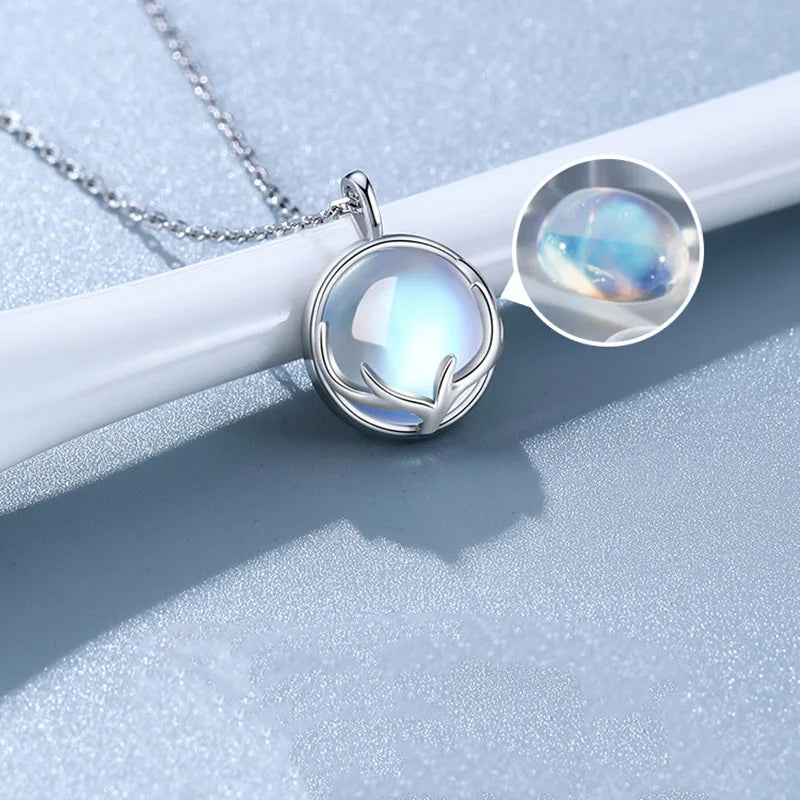 Collier Pendentif Fertilité avec Zircon Pierre de Lune