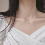 Collier Pendentif Lune en Zircon pour Femme argent