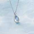 Collier Pendentif Ovale Fertilité de la Femme Pierre de Lune