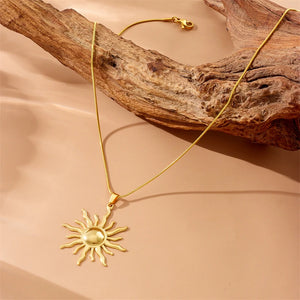 Collier Pendentif Soleil pour Femme