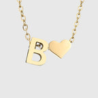Halsketting voor dames met hartvormige hanger en initiaal - letter 