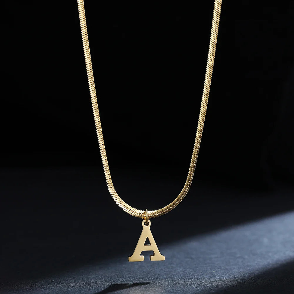 Dames chokerketting met initiaalhanger a