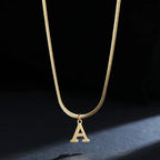 Dames chokerketting met initiaalhanger a