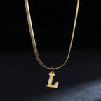 Dames chokerketting met initiaalhanger l