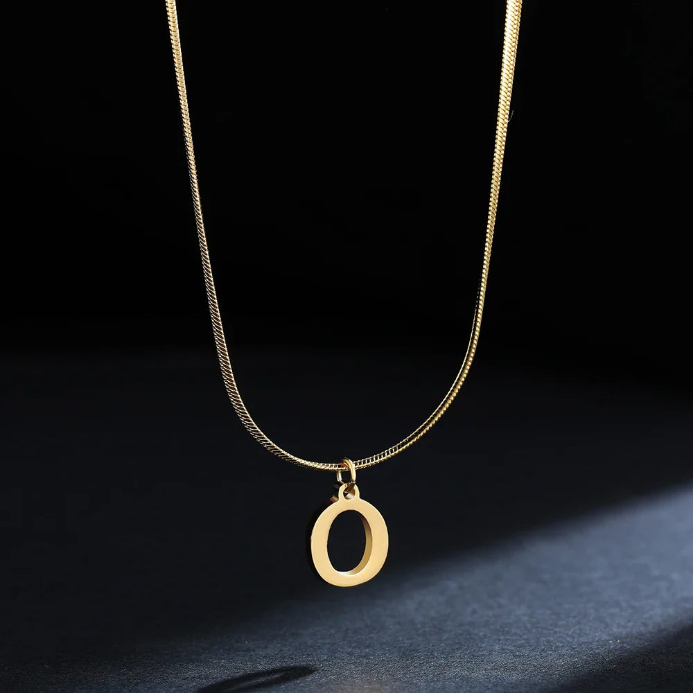 Dames chokerketting met initiaalhanger o