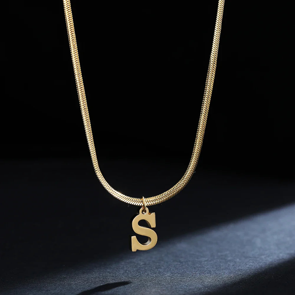 Dames chokerketting met initiaalhanger s